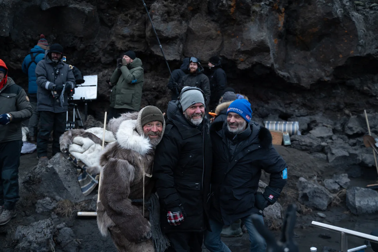 Joe Derrick, Nikolaj Coster-Waldau and Baltasar Kormákur on the set of Against the Ice
